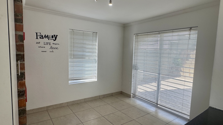 To Let 2 Bedroom Property for Rent in Wellington Central Western Cape